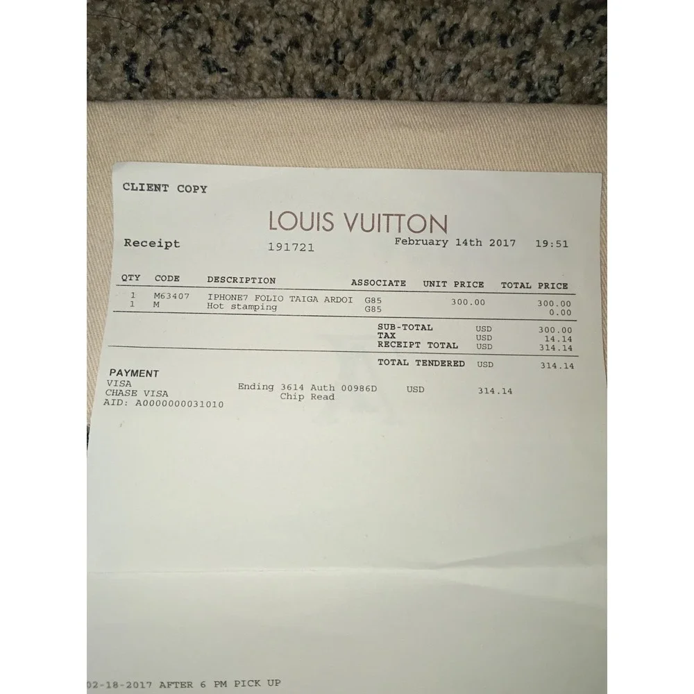 Authentic Louis Vuitton Iphone 7 Follo Taiga‎ Ardoi M63407 Personalized R.S 2017